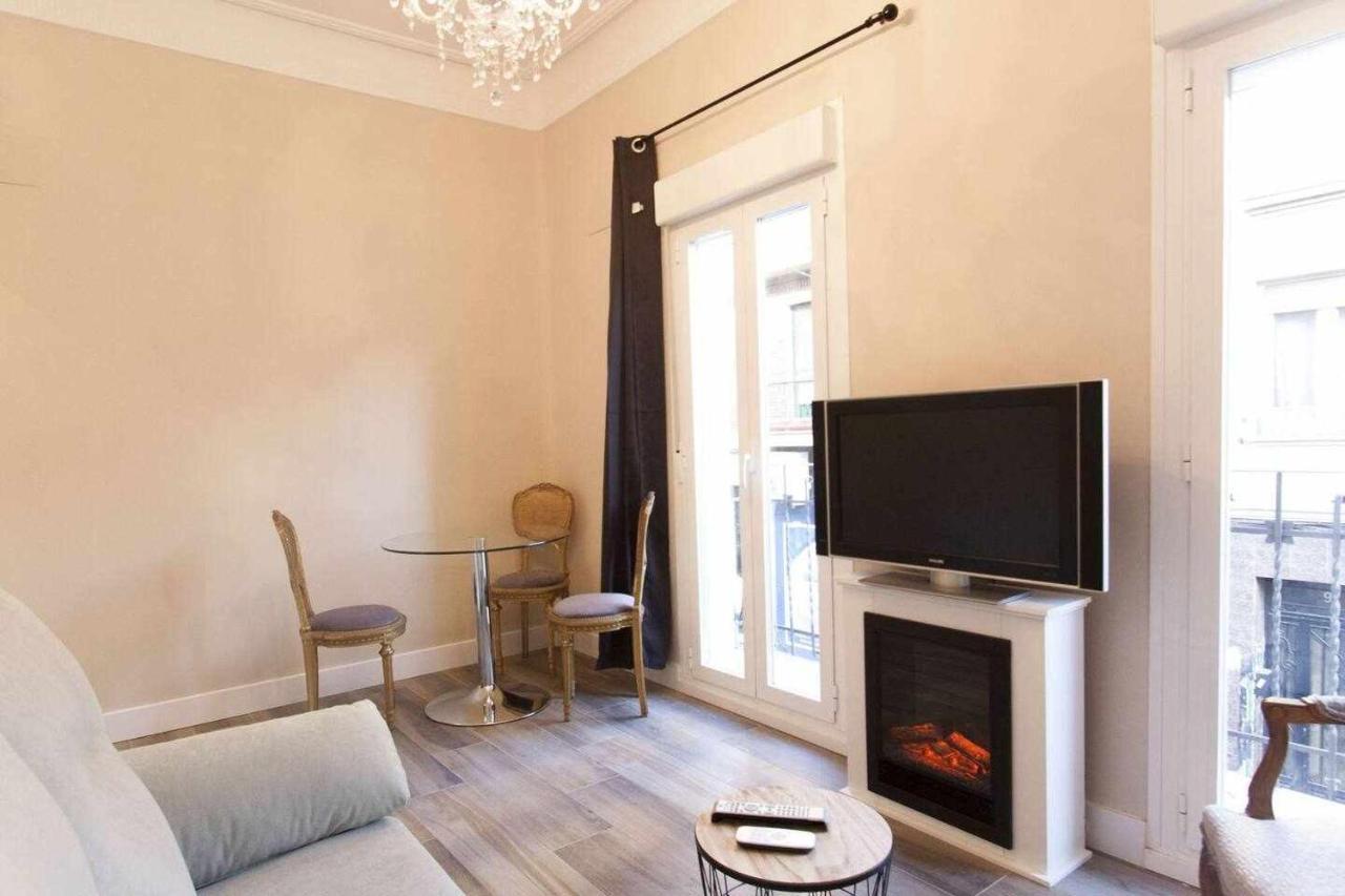 New Moderno Y Elegante Apartamento Centrico Madrid Luaran gambar